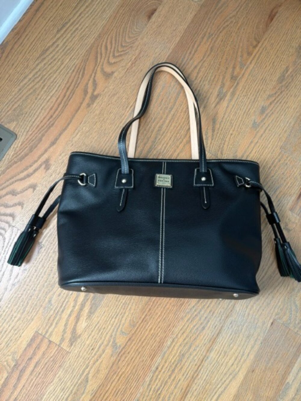 Dooney & Bourke Large Tote